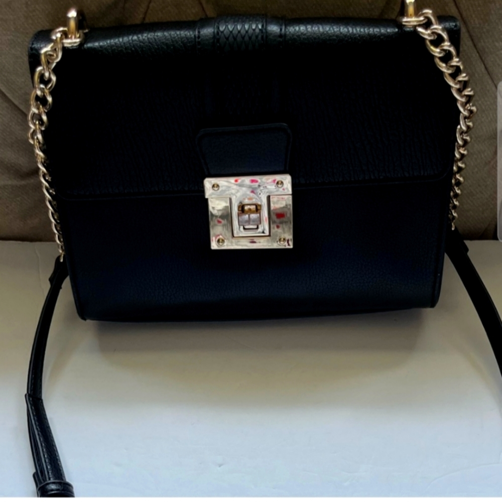 Black clasp close front Crossbody with silver chain hardware
